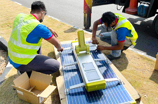 Progetto di lampione solare Mono pannello solare a doppia faccia da 150W in malesia