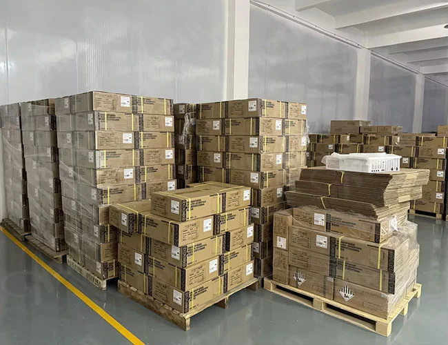 Inverter solare ibrido 10kw trifase off grid