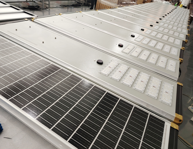 60W 80W 100W 120W 150W 200W 250W lampione solare All-in-One