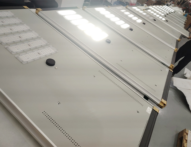 60W 80W 100W 120W 150W 200W 250W lampione solare All-in-One